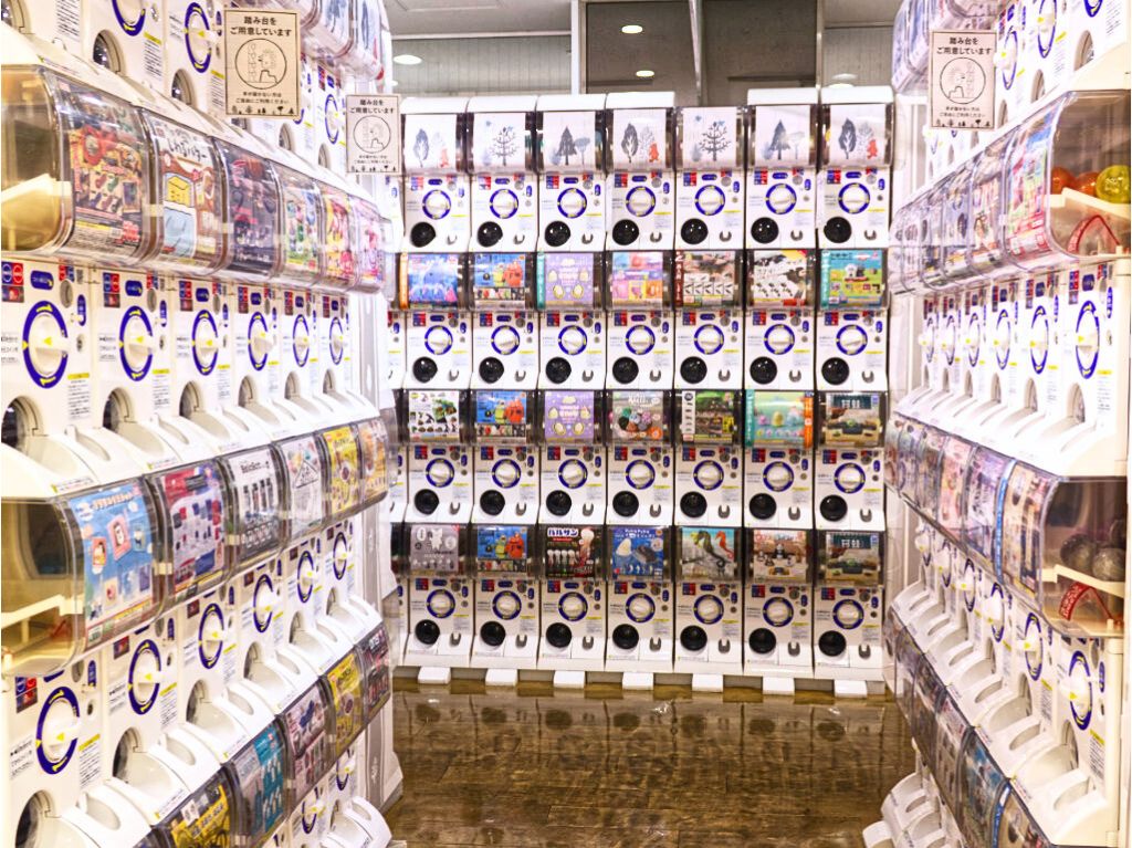 [Hamamatsucho] Exploring Tokyo’s Top Capsule Toy Spots in Ikebukuro and Shibuya