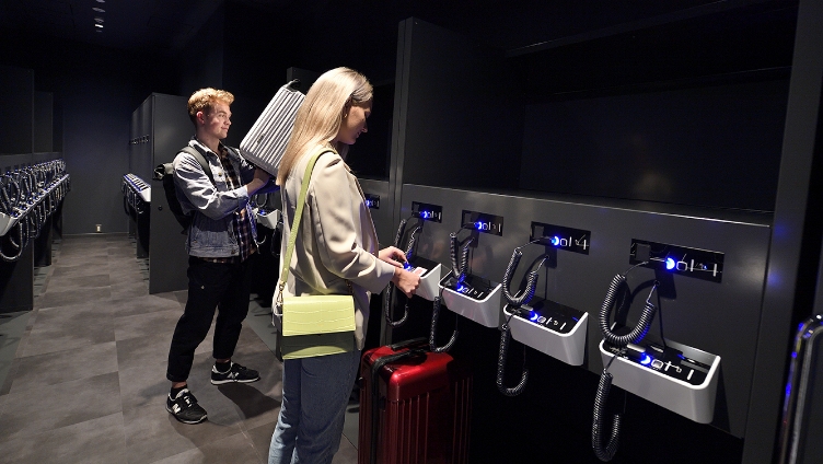 Photo(Self-Service Cloakroom)