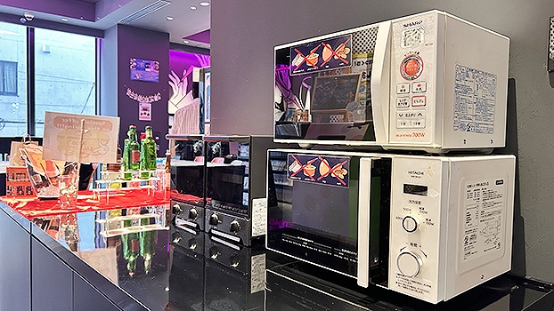 Photo(Toaster and microwave)