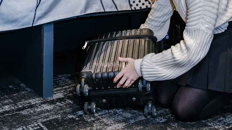 사진(침대 아래 수납공간)