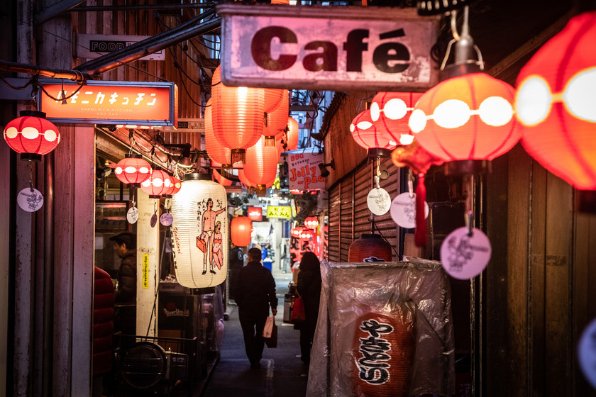 [Hamamatsucho] Tokyo’s Yokocho Nightlife Experience: A Guide to the City’s Best Drinking Alleys
