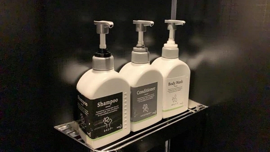 照片(洗髮精、潤髮乳、沐浴乳)